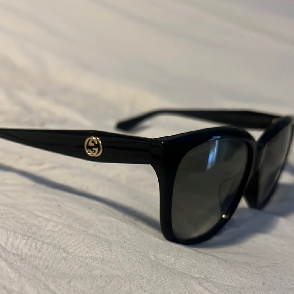 Gucci Black Sunglasses